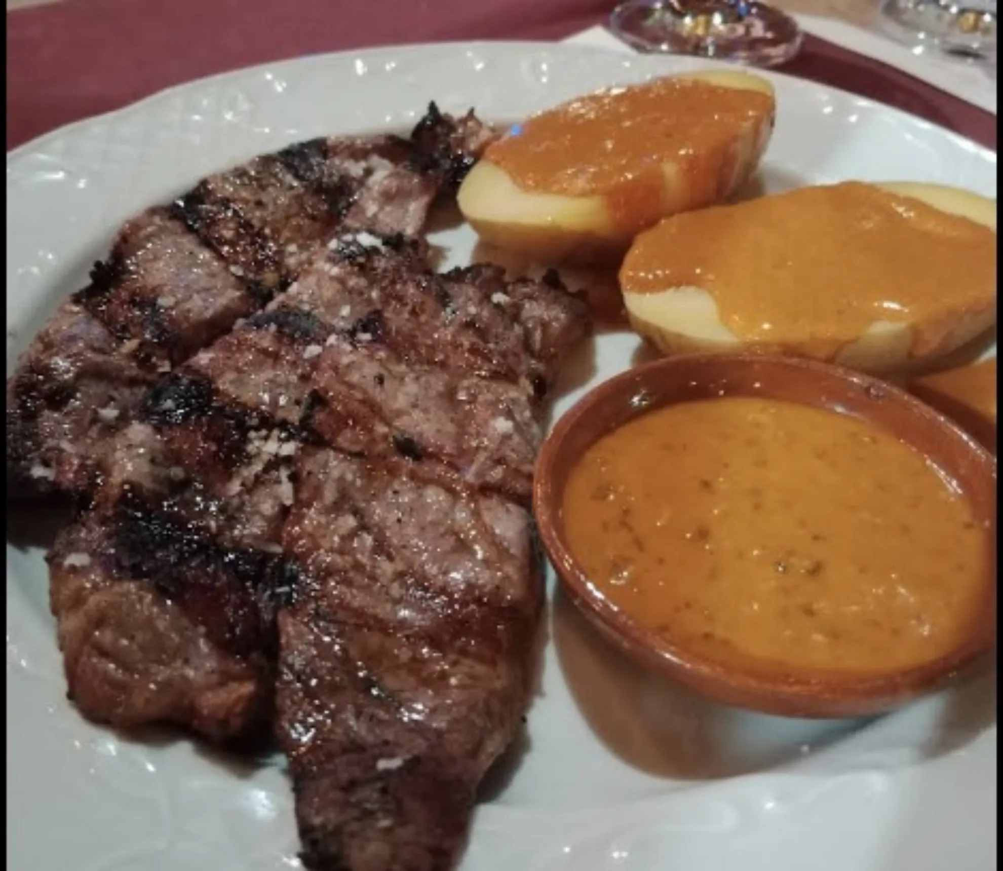 Plato con base ibérica en Gafiq